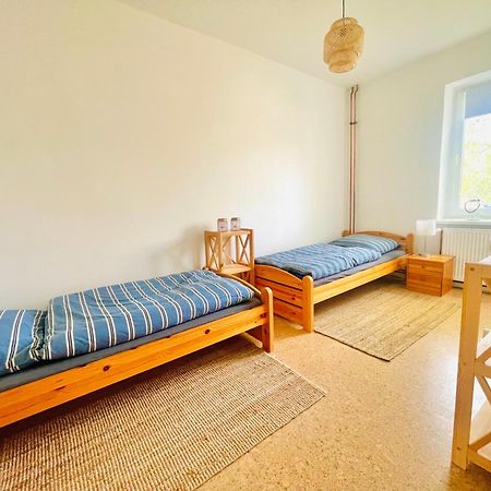 "Mts-Haus Zettemin" - 2 Familienfreundliche Ferienwohnungen In Mecklenburg Экстерьер фото