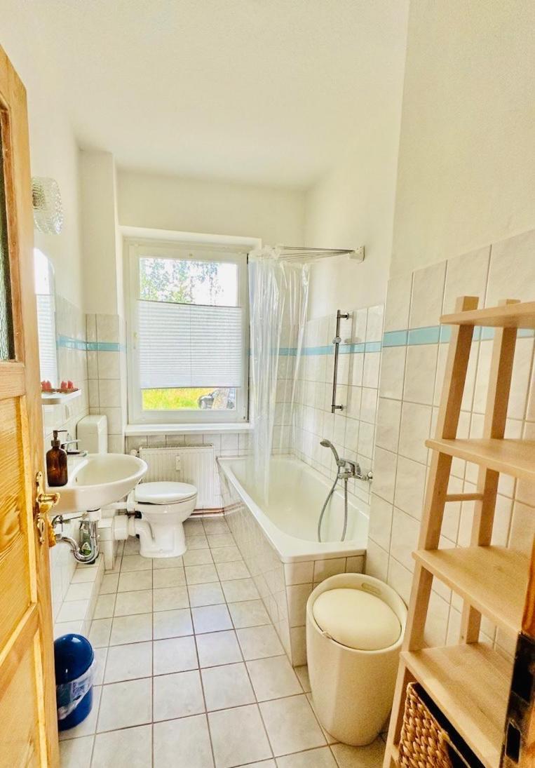 "Mts-Haus Zettemin" - 2 Familienfreundliche Ferienwohnungen In Mecklenburg Экстерьер фото